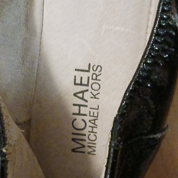 MICHAEL Michael Kors Black Patent Leather Ballet Flats in Size 7M - Picture 4 of 6
